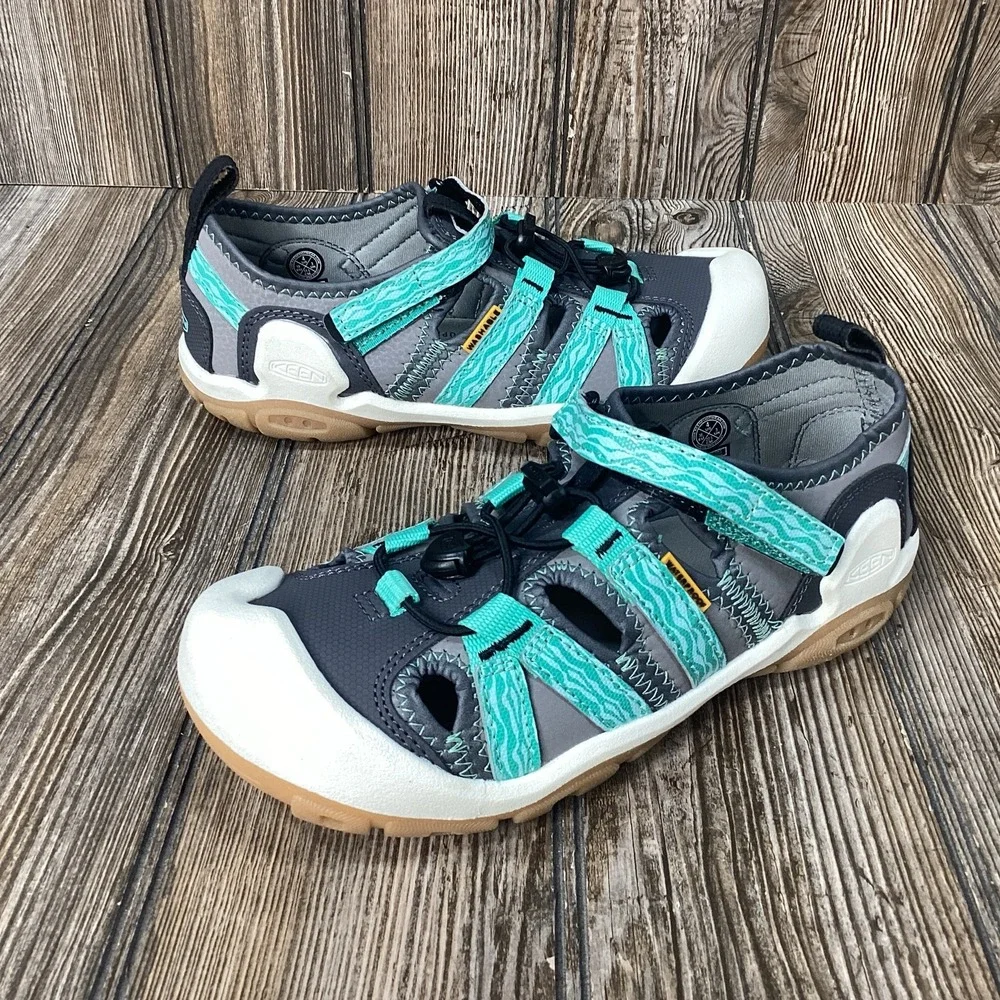 Keen Girls Knotch Creek Toddler Sandals Closed Toed Hiking 1026155 Size 4 *NEW*